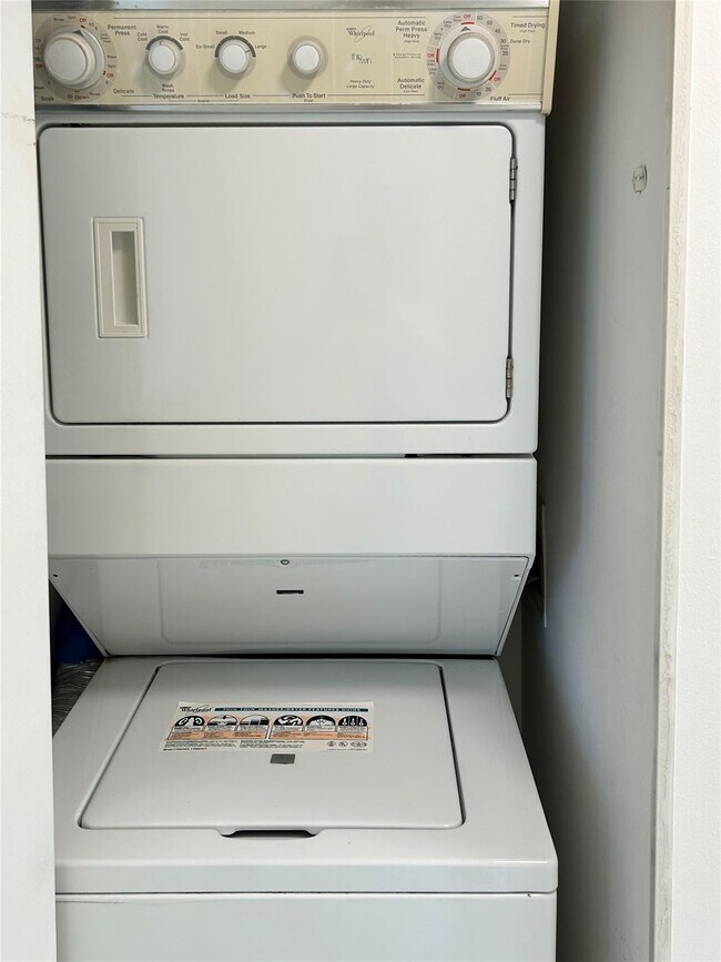 Photo - 9511 Weldon Cir Unidad 412