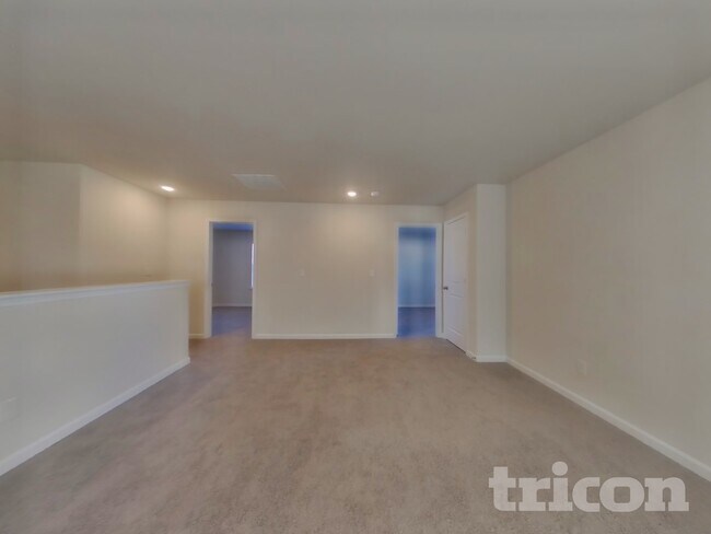 Photo - 278 Limestone Cir