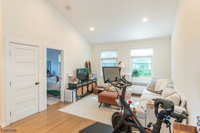 Photo - 378 Claremont Ave Unit 8