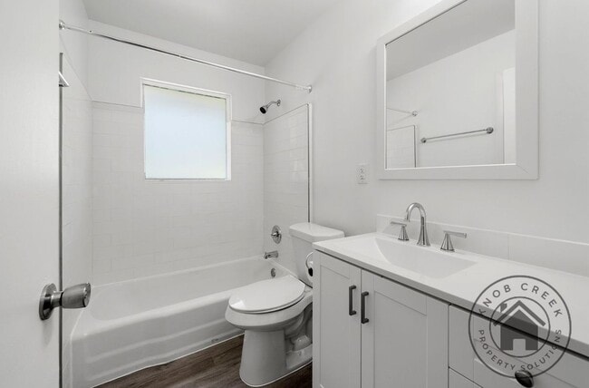 Photo - 1138 Highland Dr