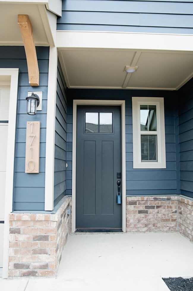 Photo - $1000 Move-in Incentive!!! Beautiful 3-Bed...