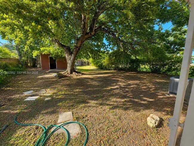 Photo - 821 SW 2nd St