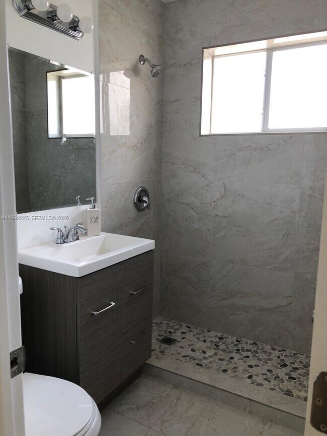 Photo - 1401 NW 8th Ave