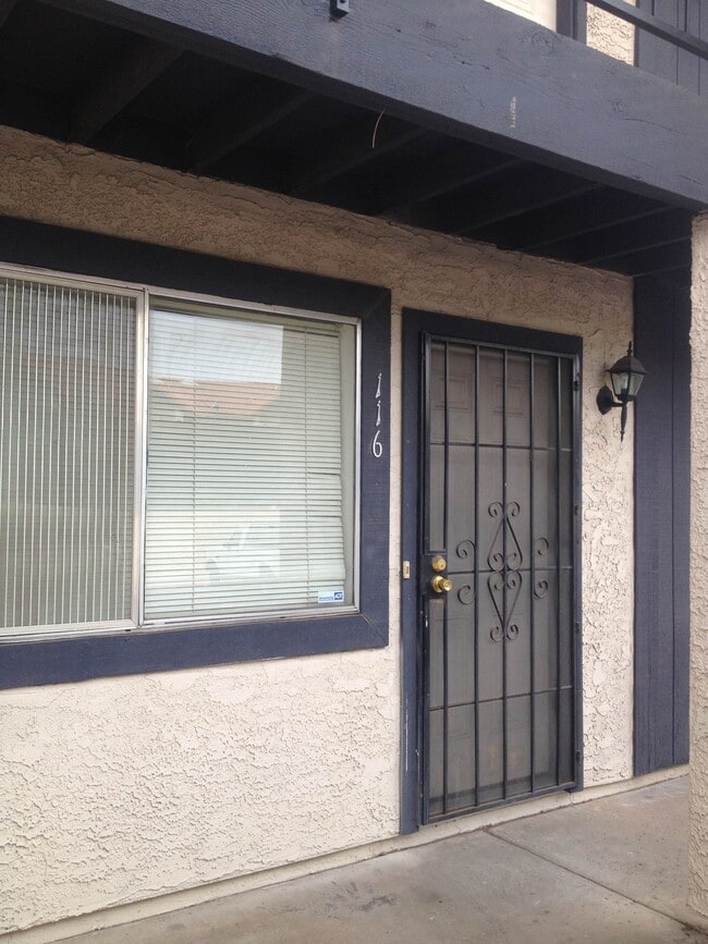 Building Photo - 700 W University Dr Unit 116 Rental