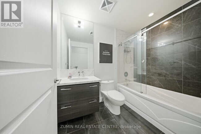 Photo - 33 Shore Breeze Dr Unit LPH3602