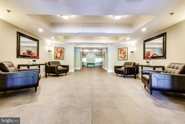 Photo - 545 E Braddock Rd Unit 207