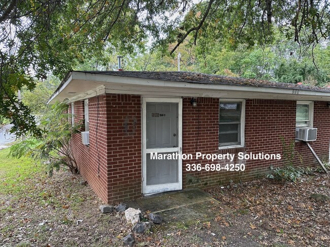Building Photo - 1008 Anderson Pl Unit 1008-A Rental