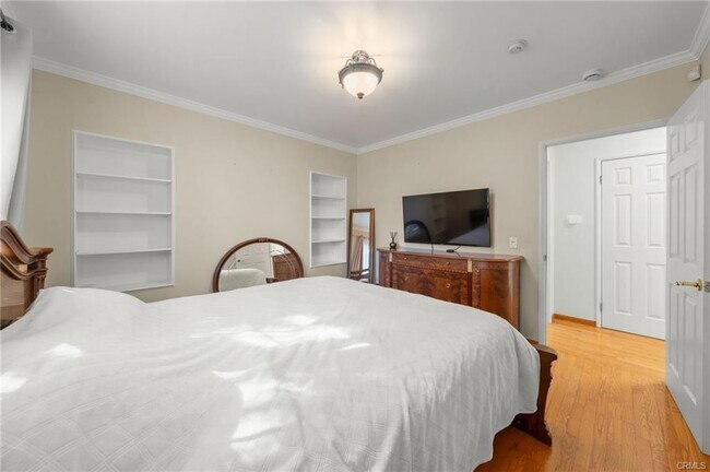 Photo - 1263 Bresee Ave