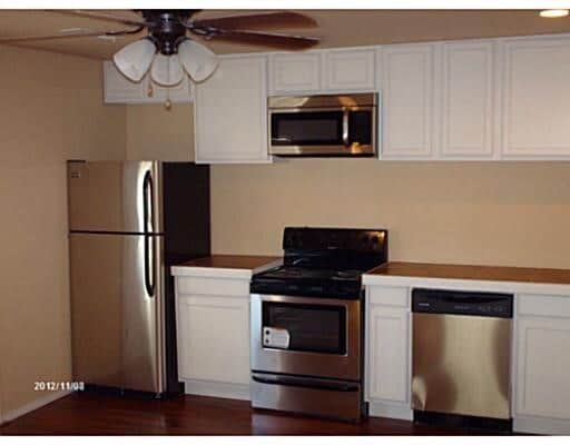 Photo - 108 W 5th St