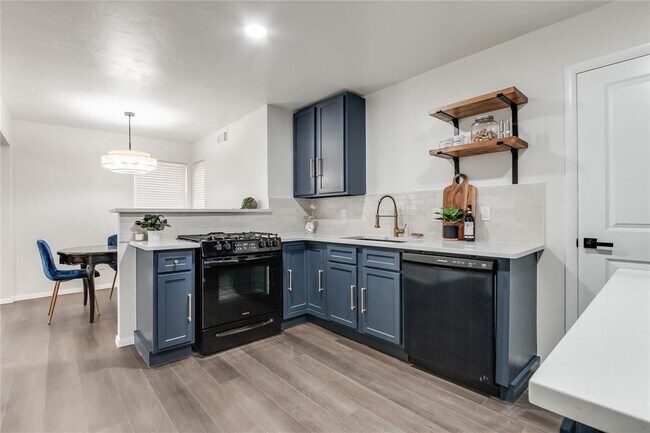 Photo - 3613 NW 53rd St