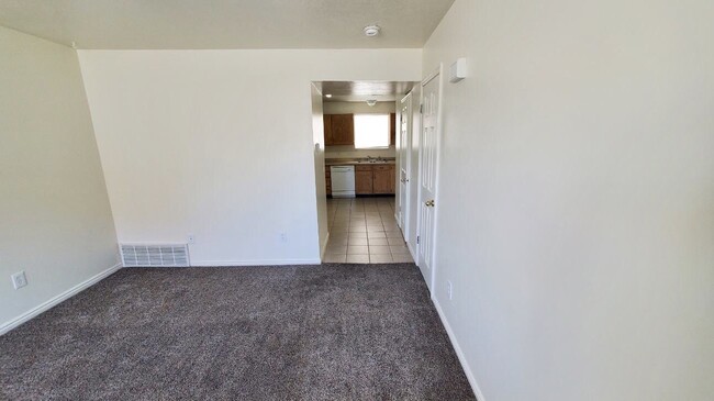 Photo - Kaysville #3 Unit 690