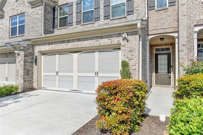 7245 Heritage Oak Ct