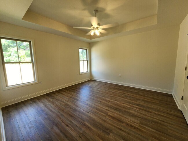 Photo - !!New Construction!! NEAR Pinegrove Elementary/Middle - 4BR Home with Granite Countertops, LVP Fl...