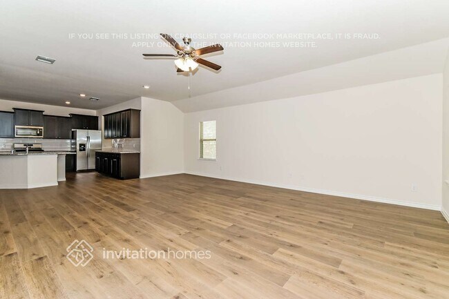 Photo - 7416 Alfriston Pl