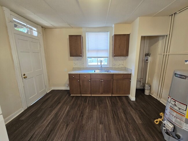 Photo - 217 E Leigh St Unit 1