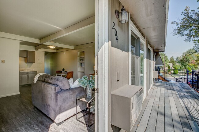 Photo - Stone Gate Apartments