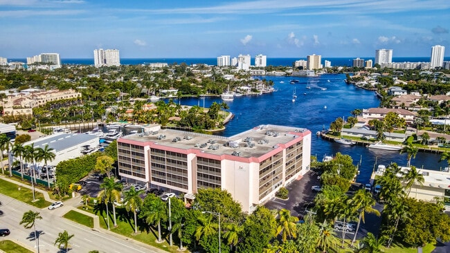 Photo - 740 S Federal Hwy Unidad 202