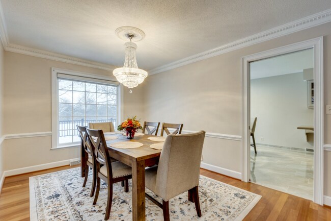 Photo - 9504 Sheffield Rd