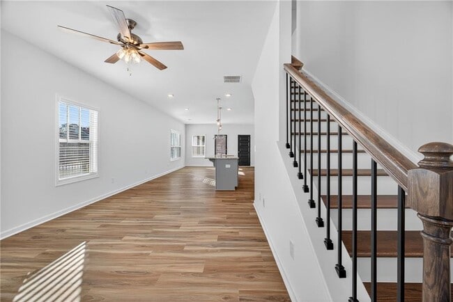 Photo - 4291 Brookhaven Dr SE