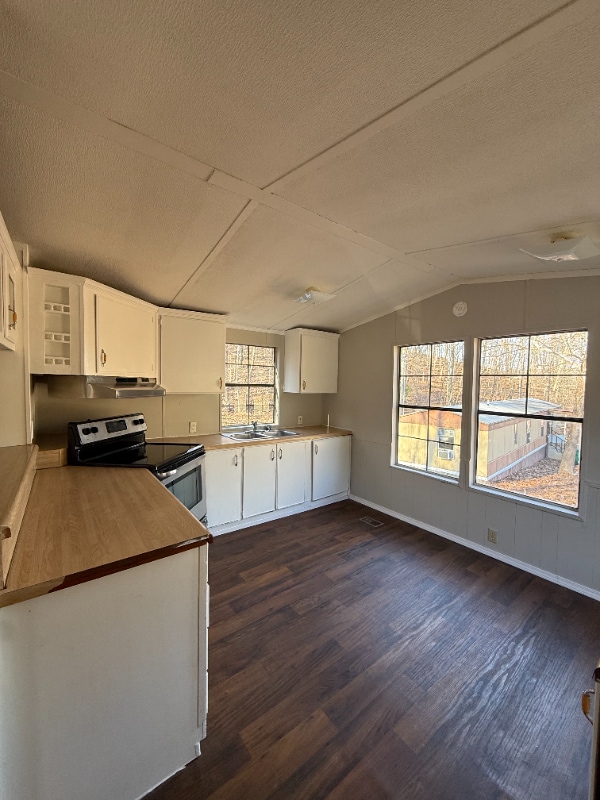 Photo - 0 Pyramid Park