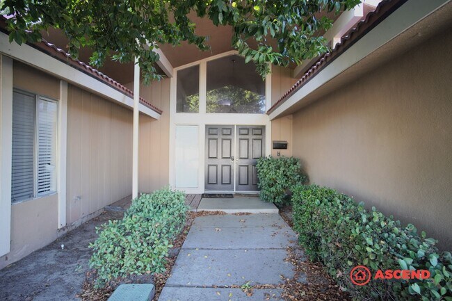 Photo - Phenomenal Home Located In Gated Community!