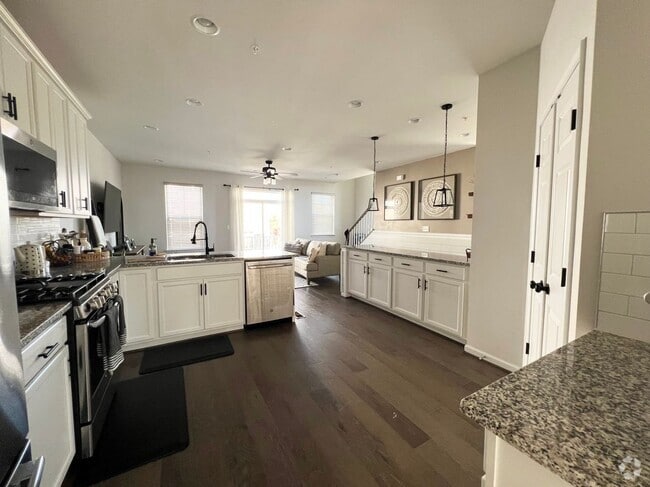 Building Photo - 3501 Landing Way Rental