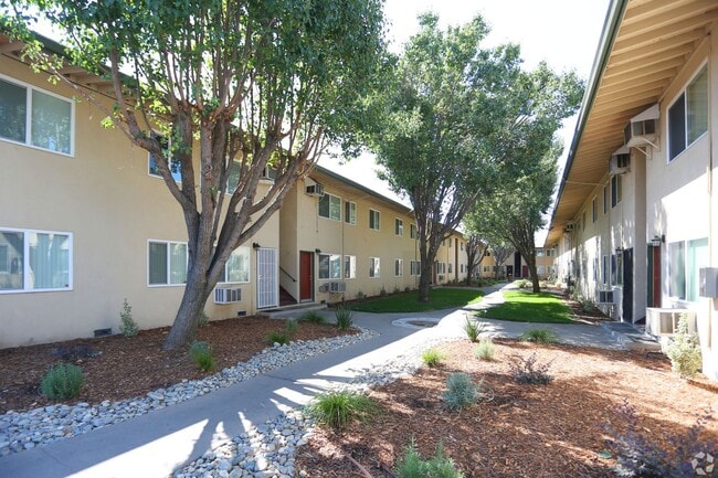 McClellan Court Apartments
