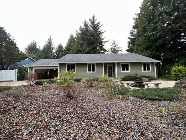 Very Nice Home in Waldport! - Very Nice Home in Waldport!