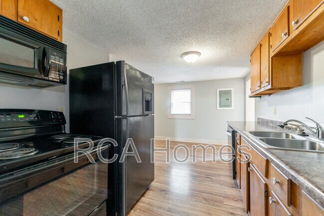 Photo - 1603 Woodlawn Ave