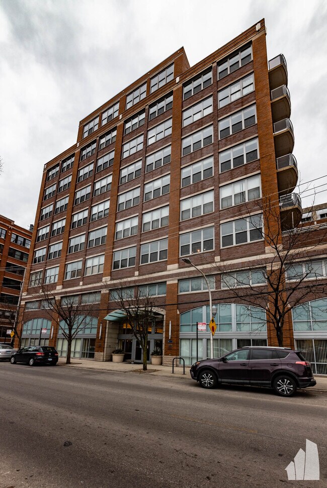 Photo - 933 W Van Buren St Unit 902