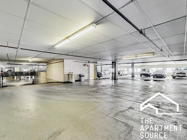 Photo - 933 W Van Buren St Unidad 933