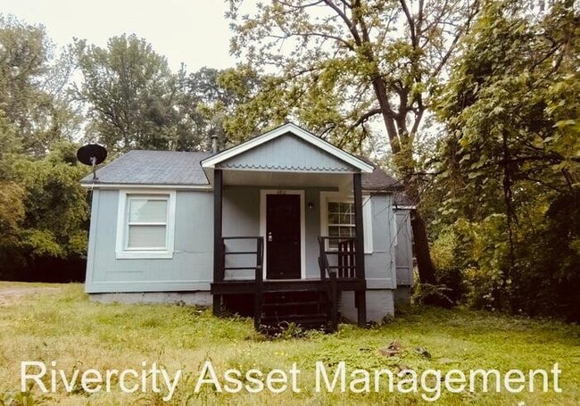 Renovated With You In Mind!!! Section 8 Fr... - Renovated With You In Mind!!! Section 8 Fr... House