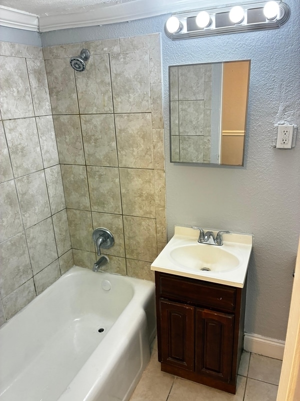 Photo - 311 W Ashley St