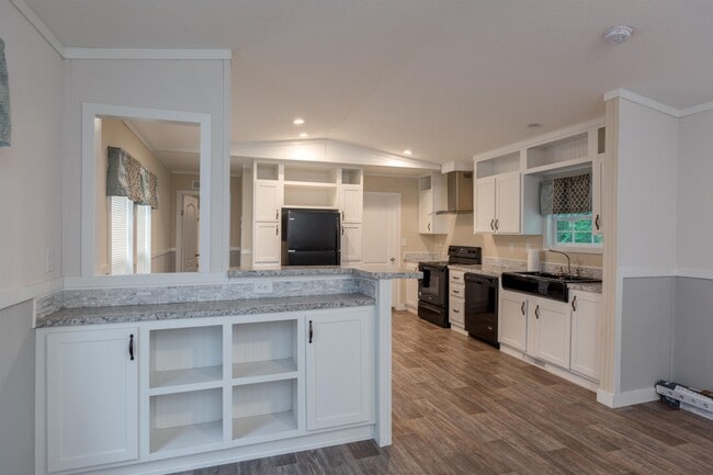 Photo - 120 Nancy Ln
