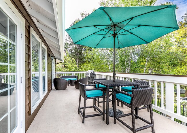Upstairs Outside Lounge
