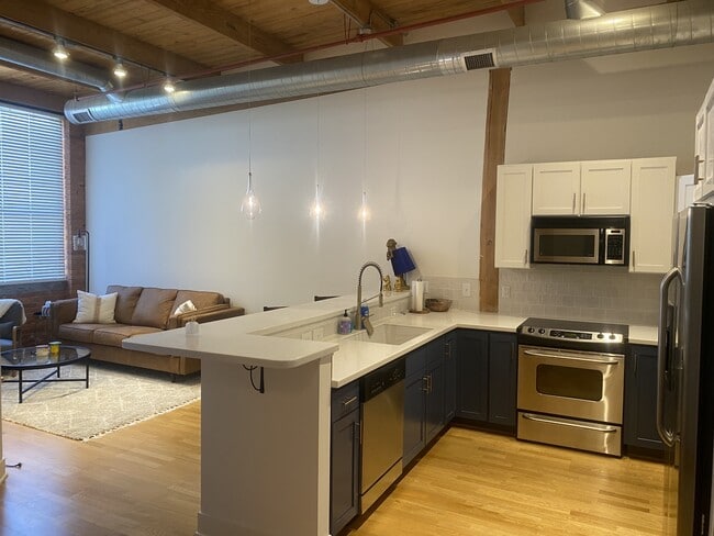 Photo - 533 Columbia Ave