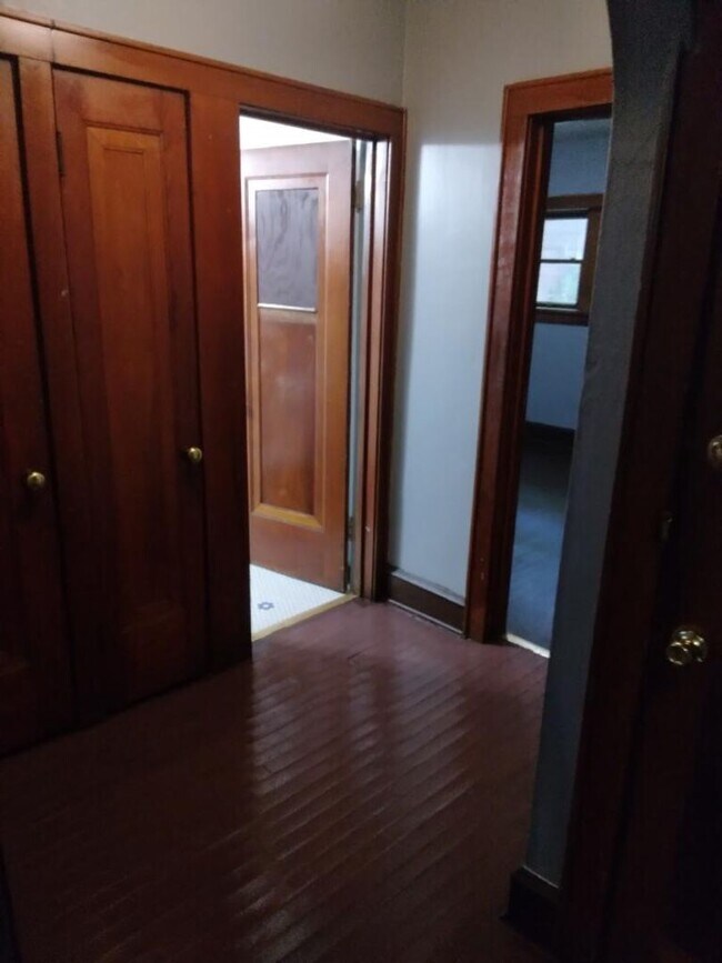 Building Photo - 3068 N 44th St Rental
