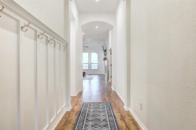 Photo - 1117 Spring Gulch Ln