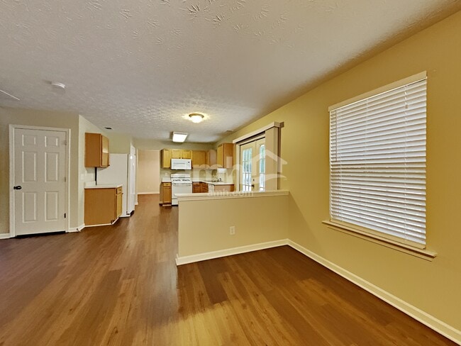 Photo - 6252 Whitetail Ct NW