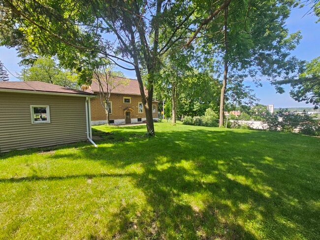 Photo - 1202 Market St