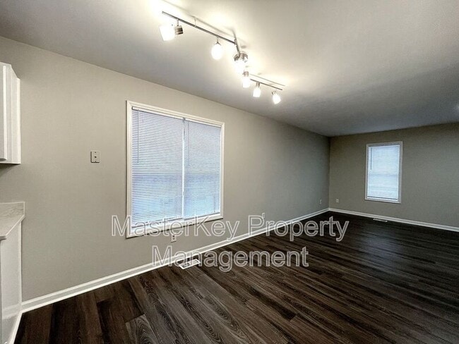 Photo - 3333 Woodmeadow Pkwy