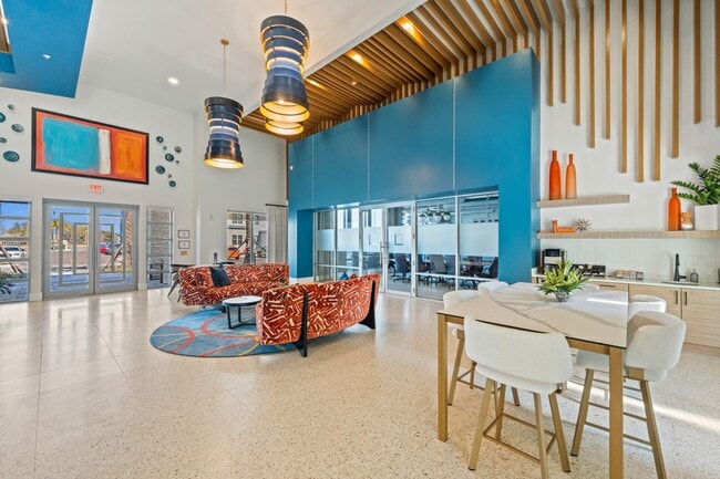 Photo - Addison Square