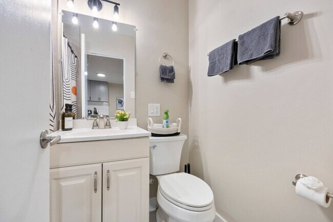 Photo - 1009 Front St Unidad SI ID1366970P