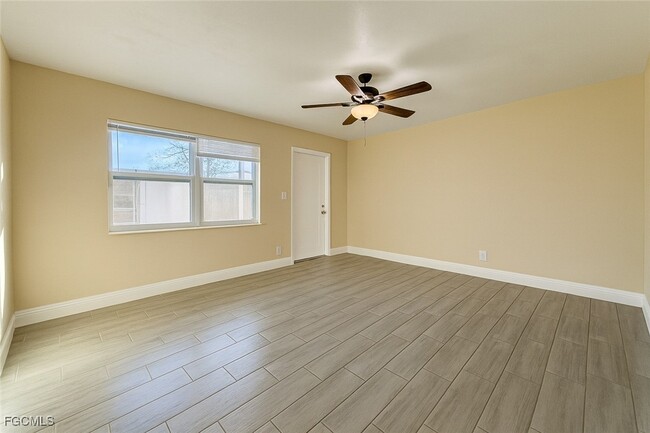 Photo - 5453 Eleventh Ave