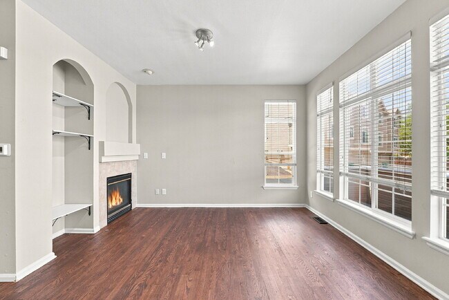 $2,695.95 - 3 Bed, 2.5 Bath Newly Updated Townhome in Centennial with Central AC