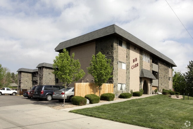 Building Photo - Carr