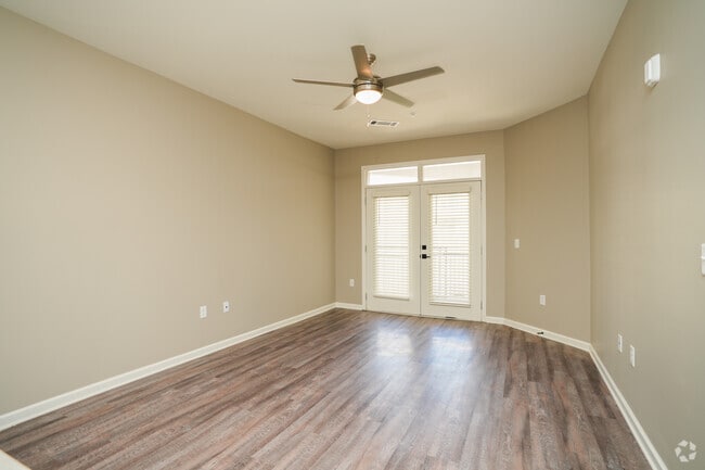 1BR, 1BA - 797SF - Living Room