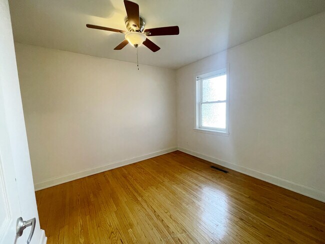 Photo - Spacious Suite In North End Unit 4