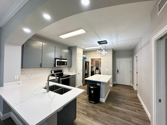 Photo - 2/2 Updated Condo in West Campus Unit 305