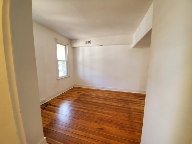 Photo - 43 Madison Pl